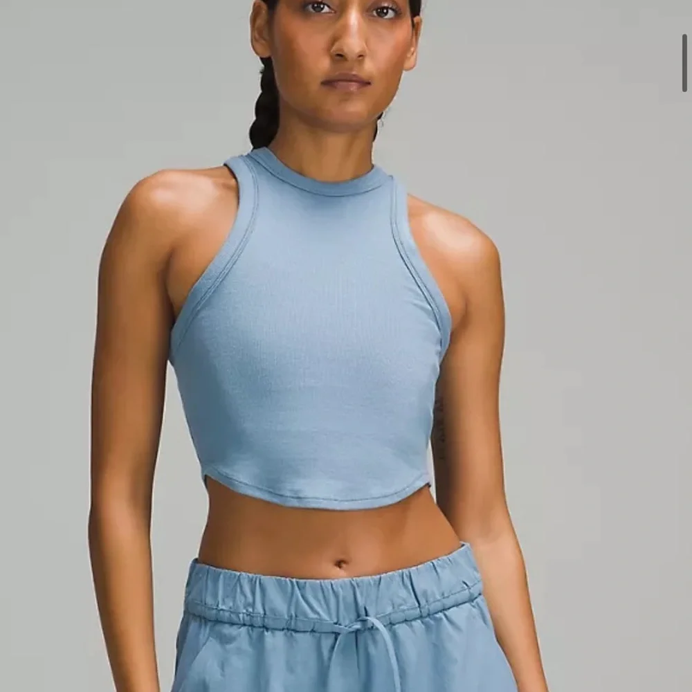 lululemon athletica Blue Crop Top - Picture 1 of 1